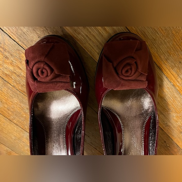 Women’s Sofft heels. Dark red patent leather. Size 8 - Picture 5 of 8